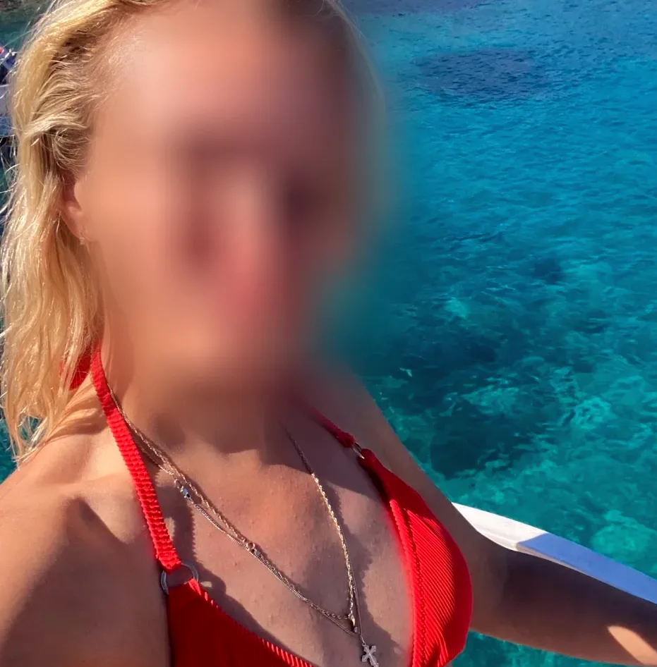 Sophia, 39